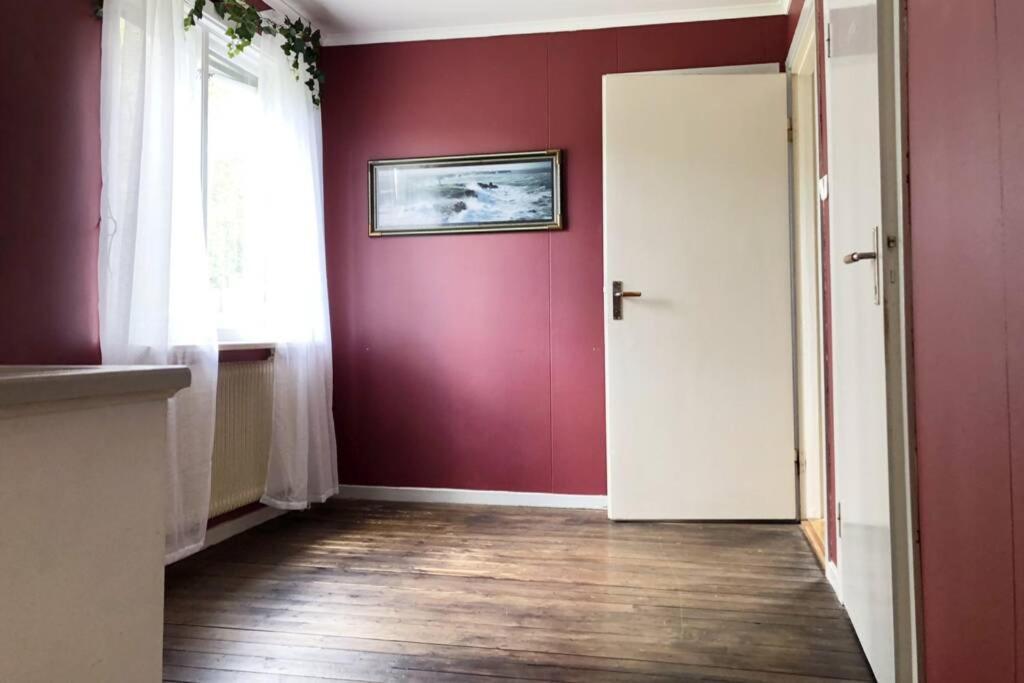Villa Egen Laegenhet I 2-Familjshus Pa Landet. Tierp Exterior foto